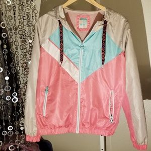Wind breaker jacket